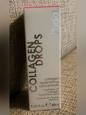Rodial Collagen Drops Replenishing Concentrate - White Box with Iridescent Text